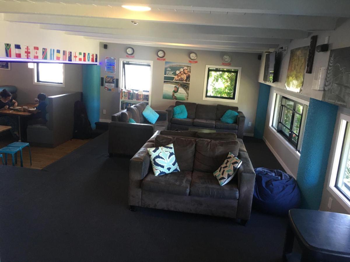 Grafton Backpackers Hostel Auckland Exterior photo
