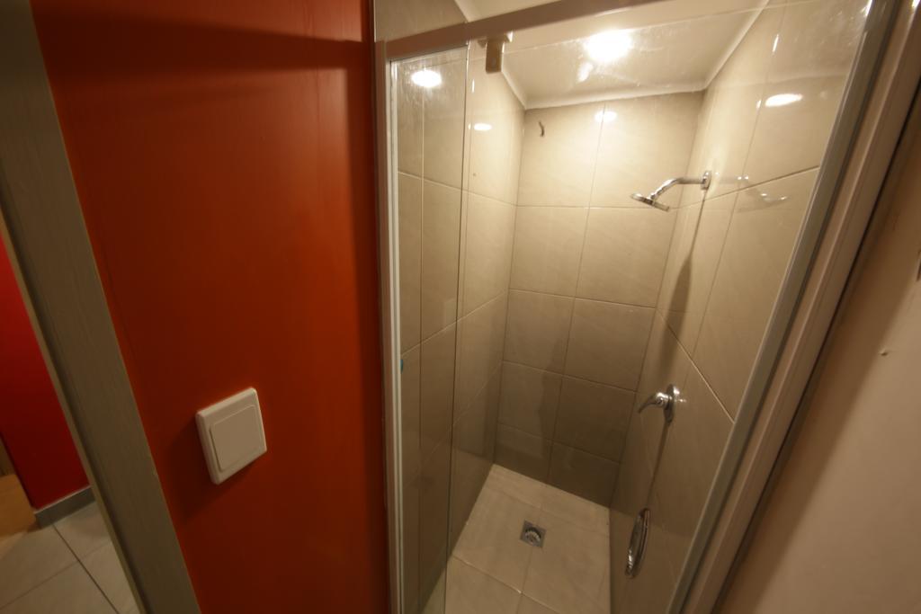Grafton Backpackers Hostel Auckland Room photo
