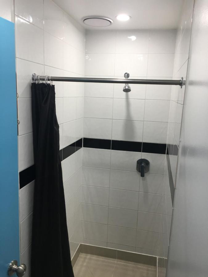 Grafton Backpackers Hostel Auckland Exterior photo